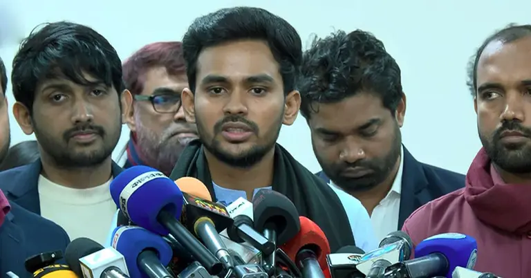 প্রেস বিফ্রিংয়ে এনসিপির মুখপাত্র আসিফ মাহমুদ সজিব ভূঁইয়া